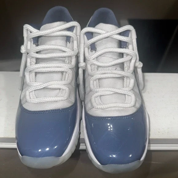 Air Jordan 11 Retro Low - Picture 4 of 8